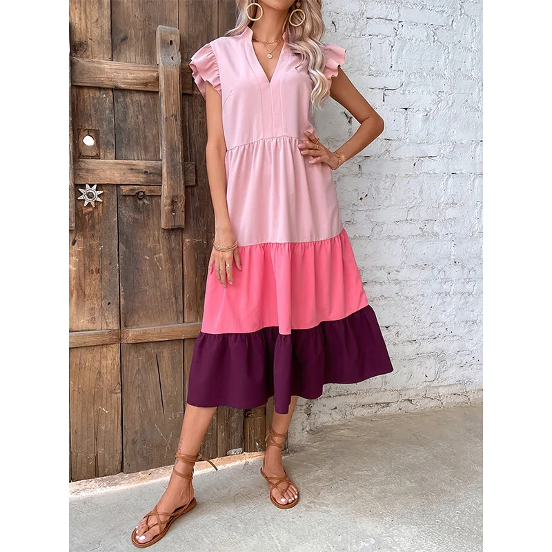 

Женское платье с V-образным вырезом, рукавами с оборками