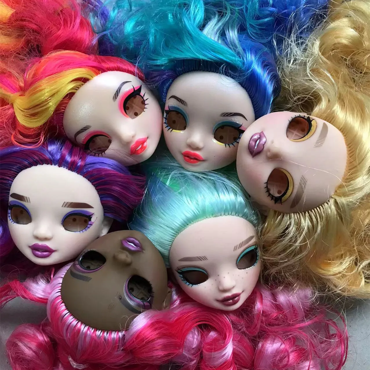 

Rainbow Colorful Doll Head Toys Long Soft Blue Yellow Blue Purple Gold Red Hair Dolls Parts 2022 New Fashion Sister Doll Figure