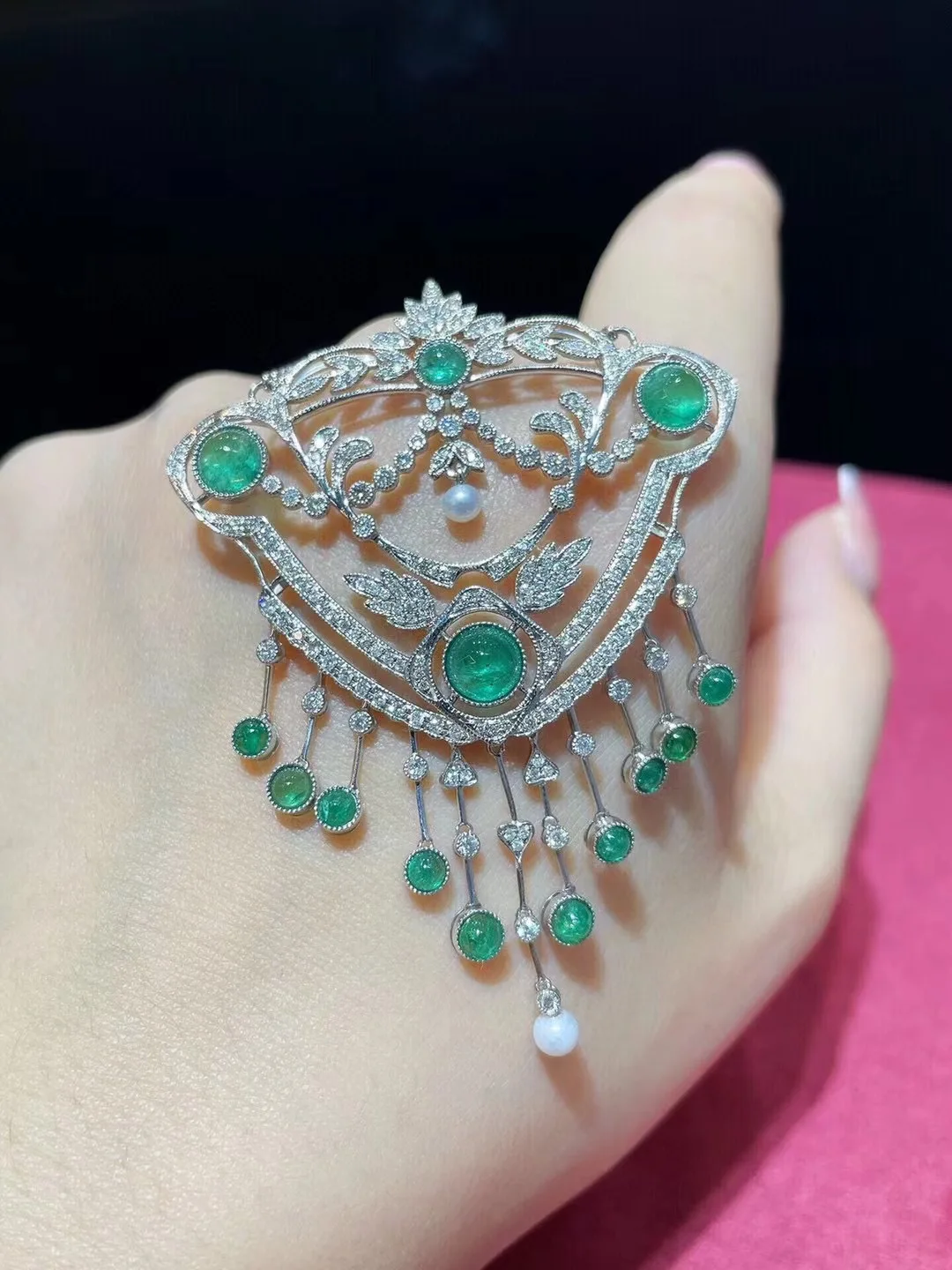 Подлинные ювелирные изделия