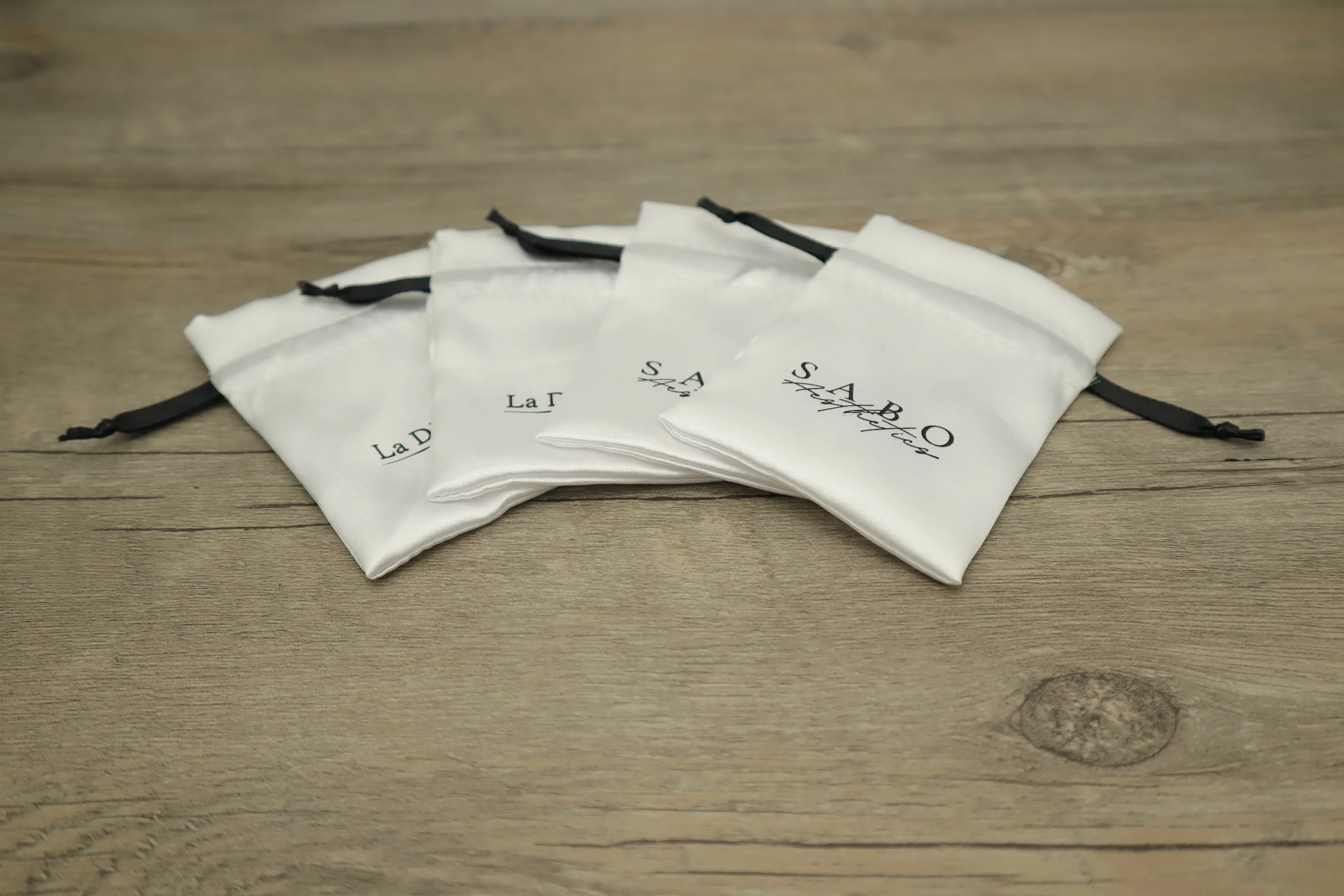 Silk Gift Bags Satin Drawstring Pouch High-quality Champagne Packaging Jewelry Necklace Bead Hair Cosmetic Storage Sachet Logo