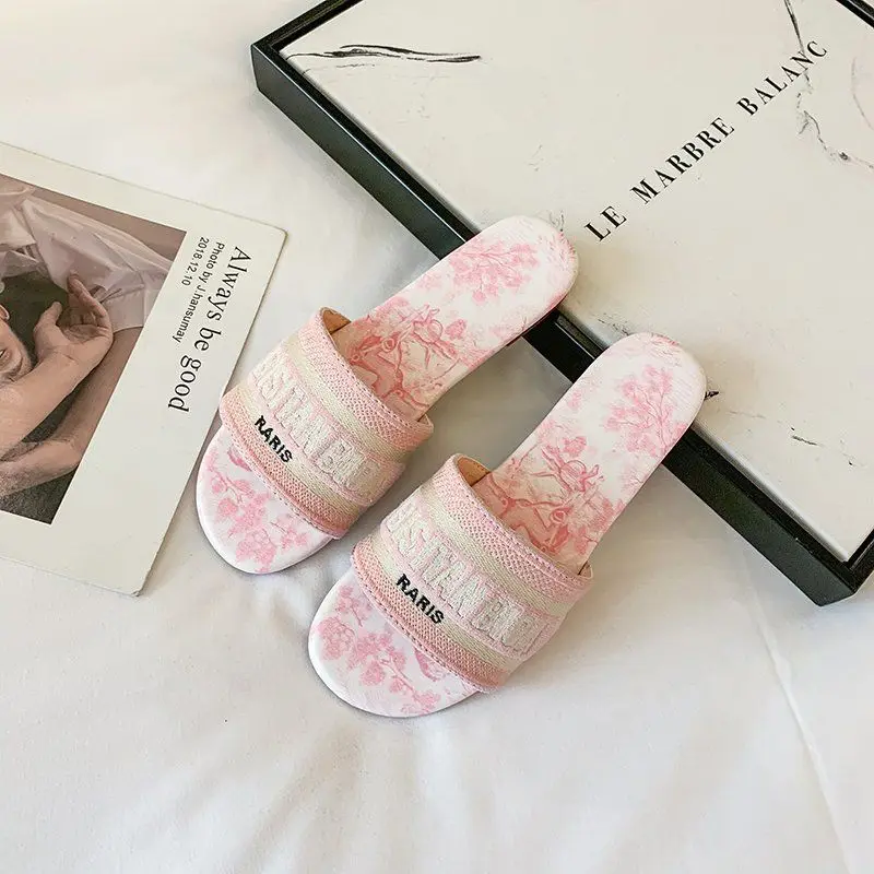 Luxury Brand Sandals Summer Letter Slippers Casual Fashion Flat Shoes Women Shoes Casual Shoes Female Outer Wear Sandals 35-42