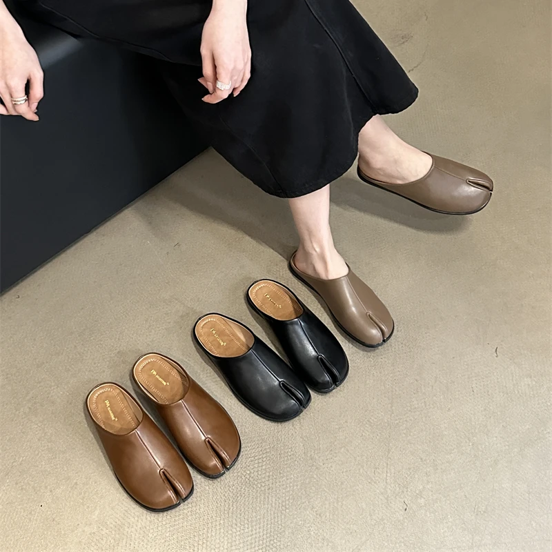 Женские туфли без застежки мягкие лоферы на плоской подошве с круглым носком