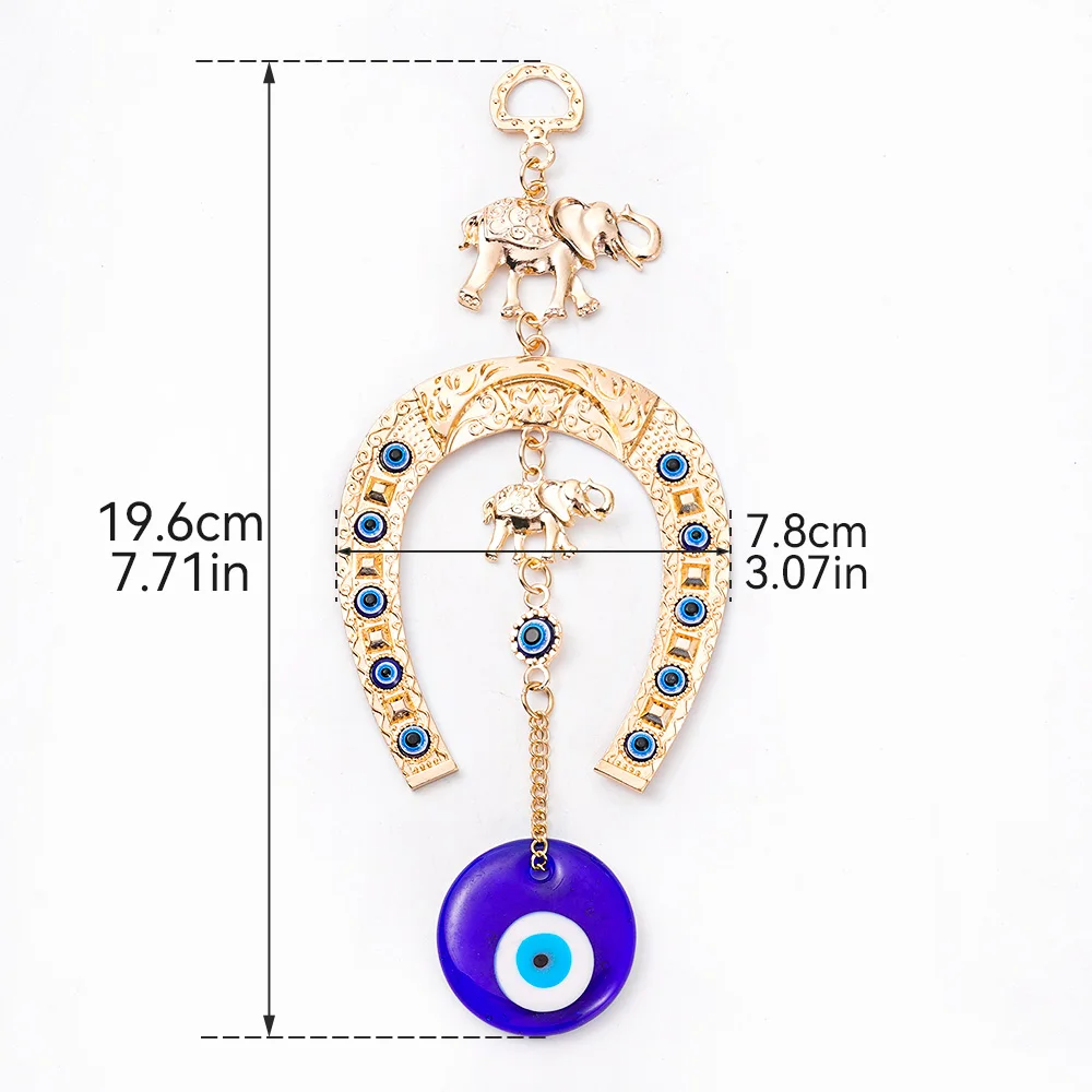 

Янтарная подвеска с изображением подковы и слона