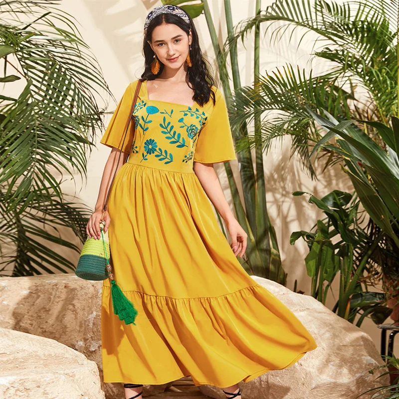 

Женское платье с вышивкой, с квадратным вырезом и коротким рукавом