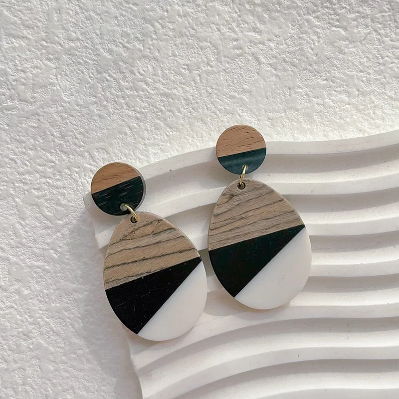 Amazon Independent Store Бестселлер Деревянные серьги из смолы с геометрической сборкой