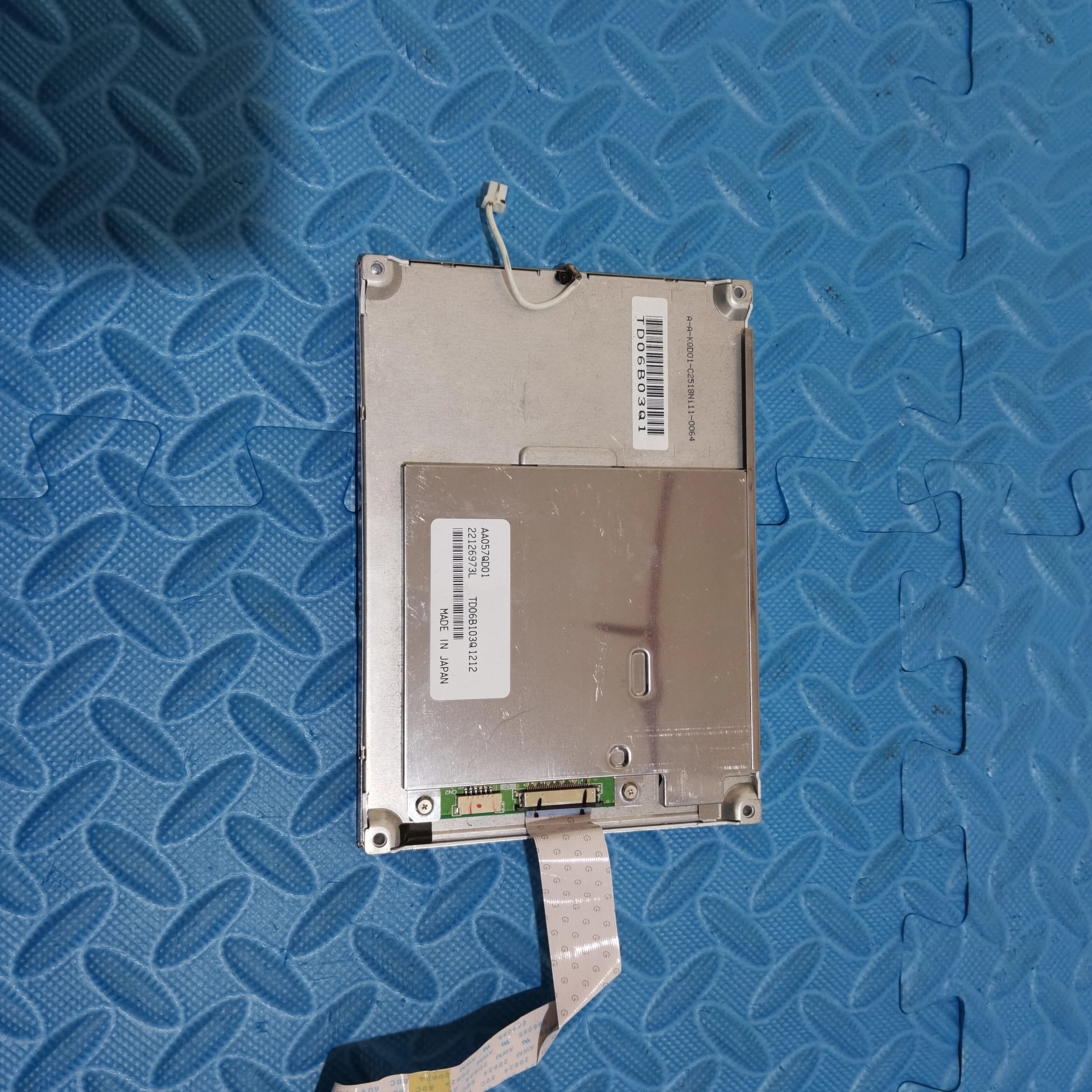 ЖК-экран диагональю 5 7 дюйма AA057QD01