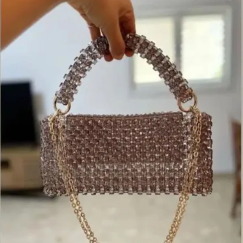 

Женская плетеная Сумка с бусинами из металла