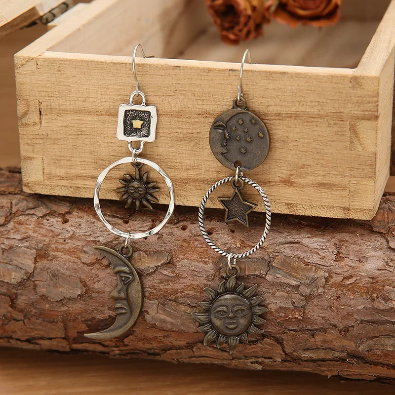 

Korean Fashion Retro Pentagram-shaped Sun-moon Long Pendant Earrings Jewelry