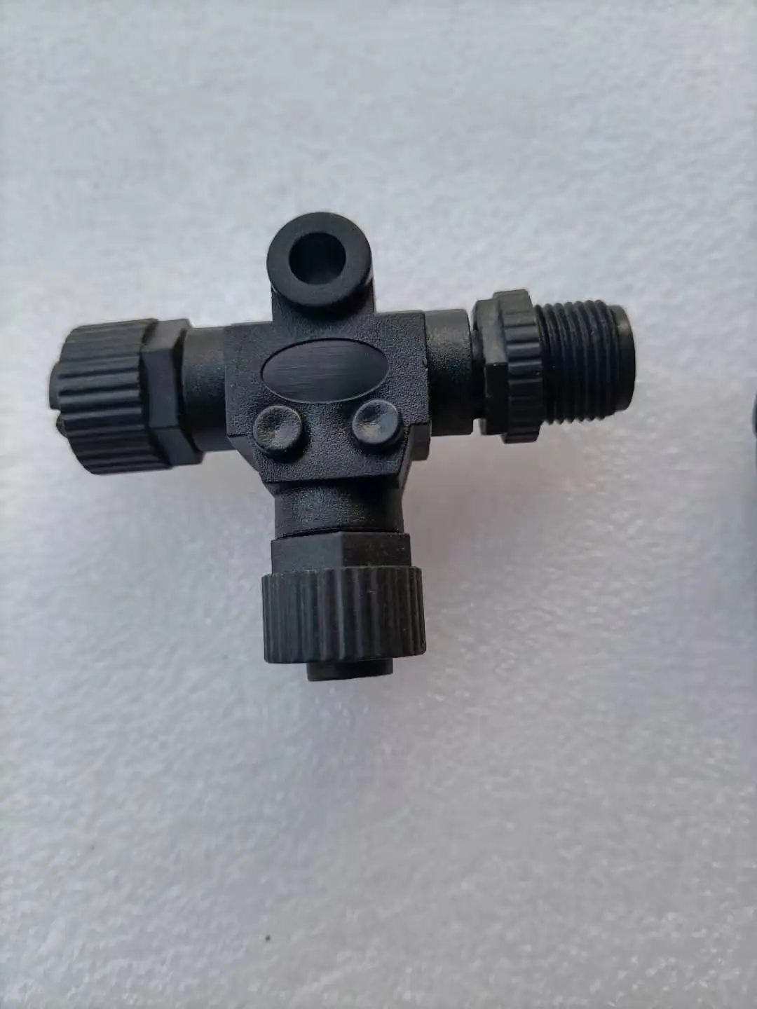 

Морской сетевой T-образный коннектор NMEA2000, используется для GARMIN/SIMRAD/LOWRANCE/FURUNO/B & G/FUSION NMEA 2000