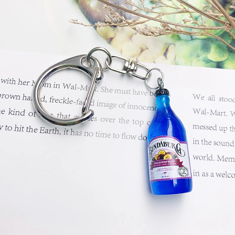 

1PC Cute Resin Fruit Juice Bottle Keychain Color for Women Men Car Bag Keyring Pendant Accessions Wedding Party Drop Shipping