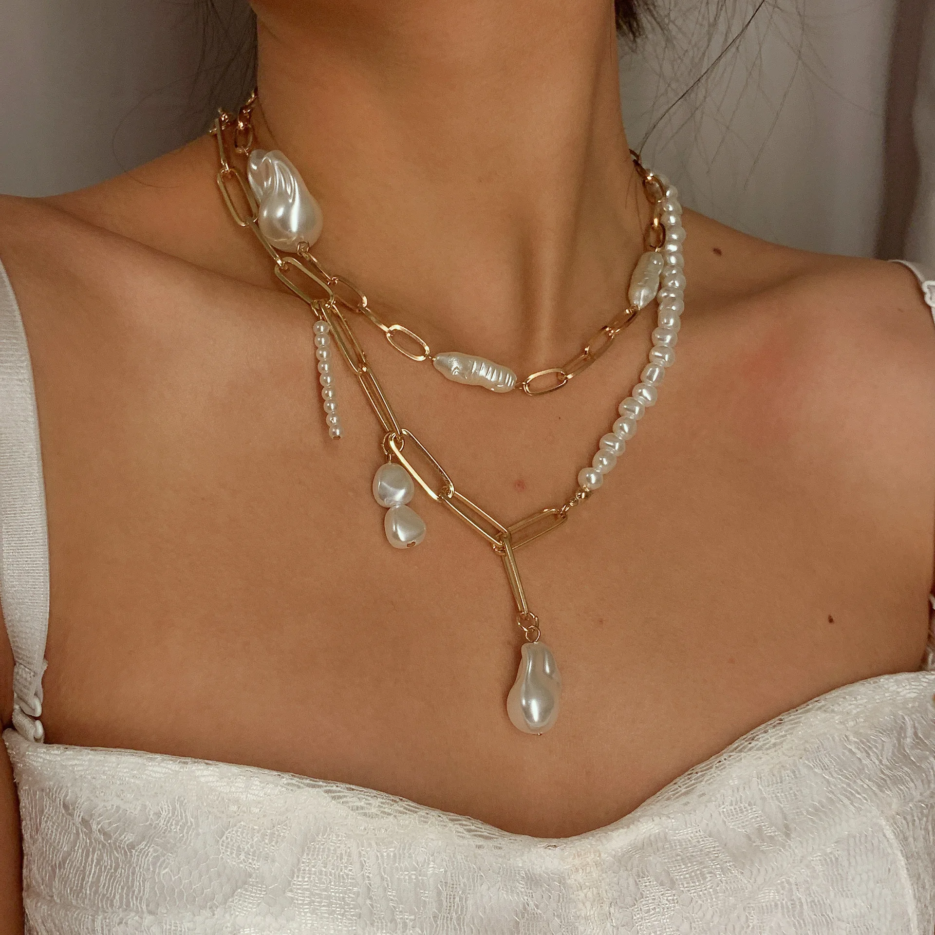 

Fashion Baroque Irregular Pearls Toggle Clasp Necklaces for Women Vintage Punk Tassel Necklace Couple Female Jewelry Accessories