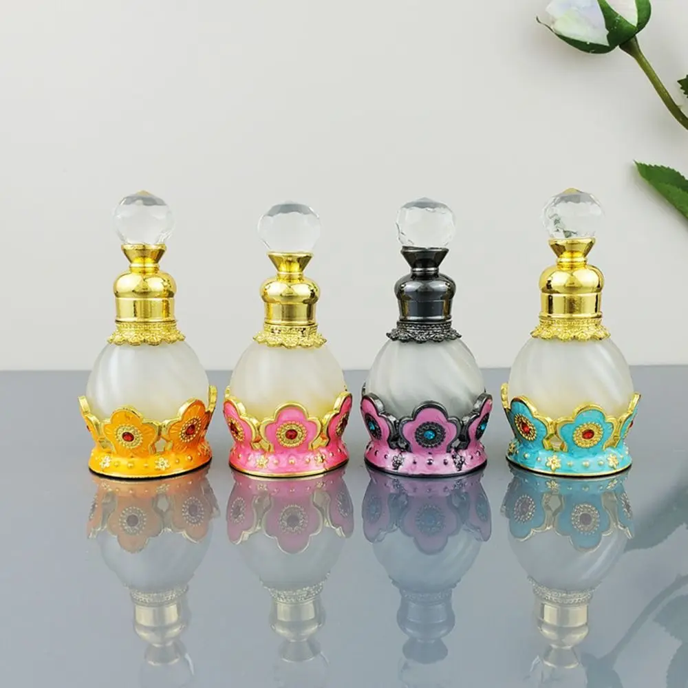 

15ml Flowers Vintage Metal Perfume Bottle Arabian Style Essential Oil Bottles Empty Refillable Bottles Container Wedding Gifts