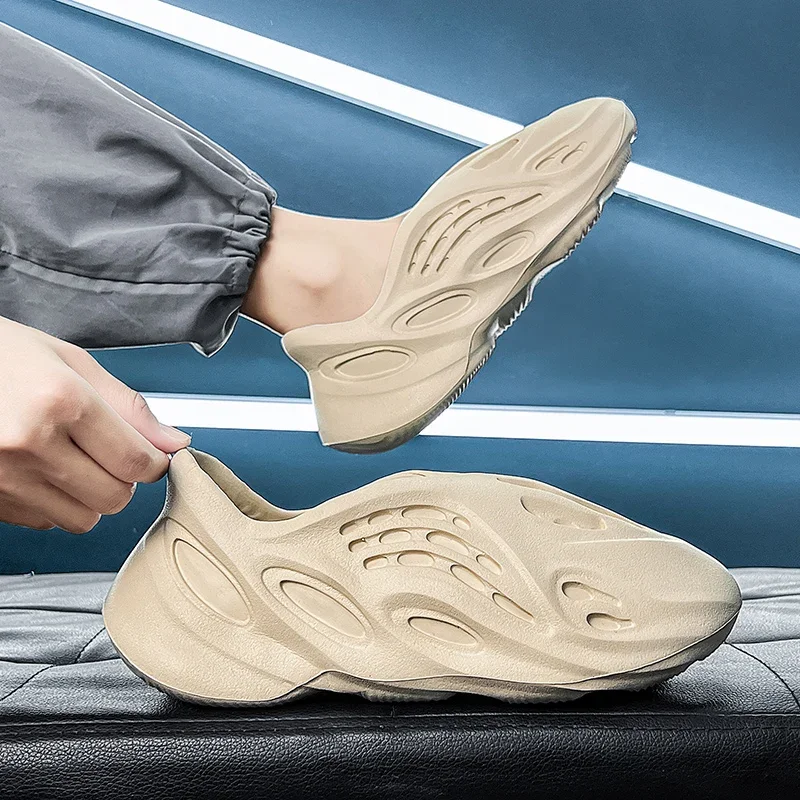 Рисунок 3 - Мужские летние тапочки