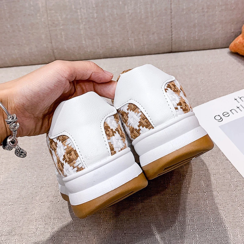 Checkerboard Plaid Casual Shoes Women's 2022 Spring Korean Version Of The New Thick-soled Lace-up Round Toe White Shoes