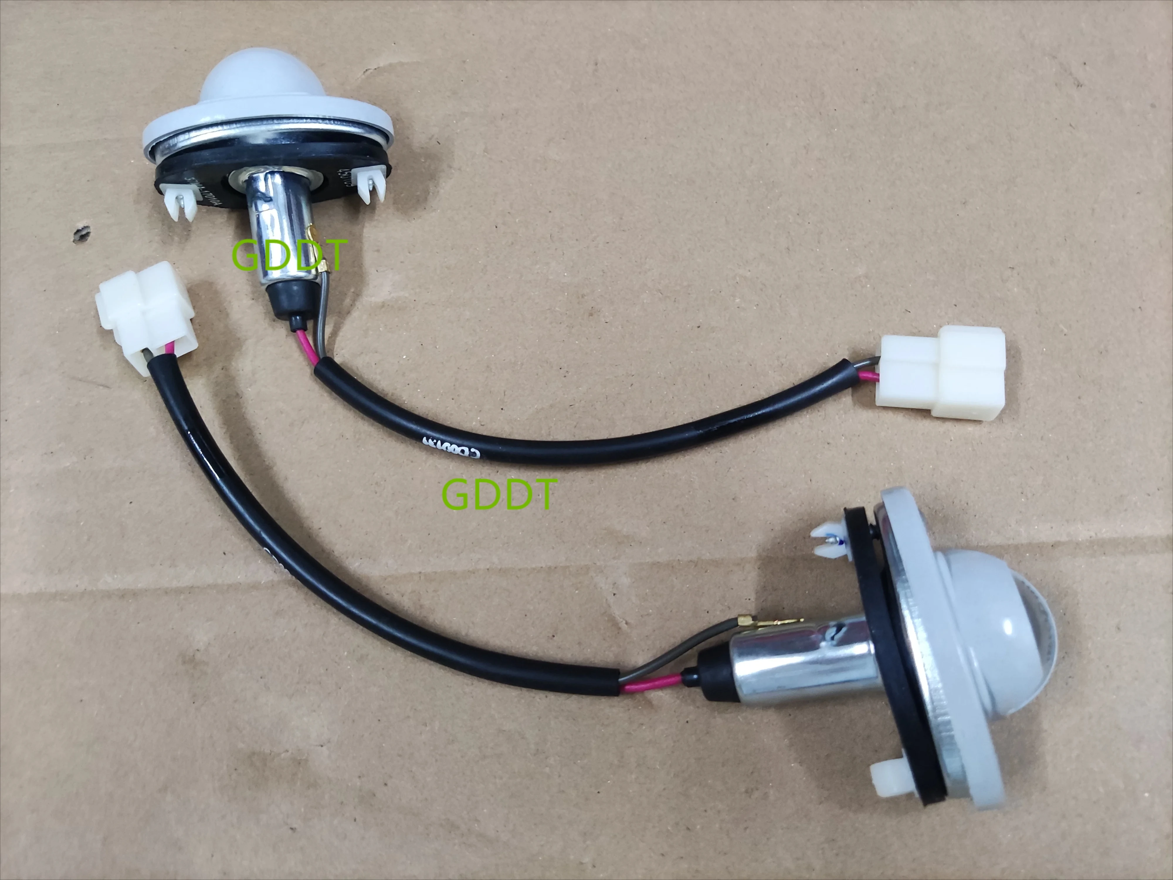 

2 шт., подсветка номерного знака задней двери Space Gear для L400 Delica, номерная лампа для L400, задние линденные фонари для Delica