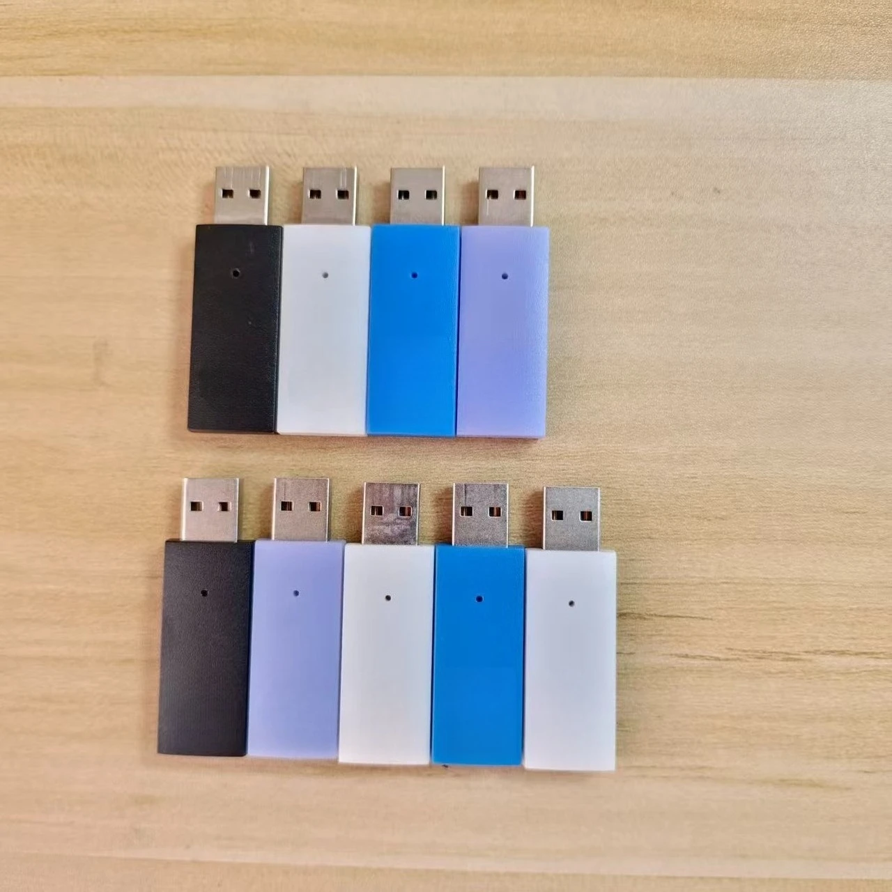 Фото USB-адаптер-приемник для беспроводной гарнитуры Logitech G733 1-го и 2-го поколений №1