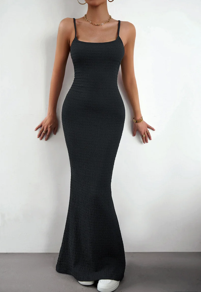 

2023Casual print elegant dress, Women's Autumn/Winter Kardashan INS Sexy Wrapped Hip Slim Fit Knitted Strap Dress