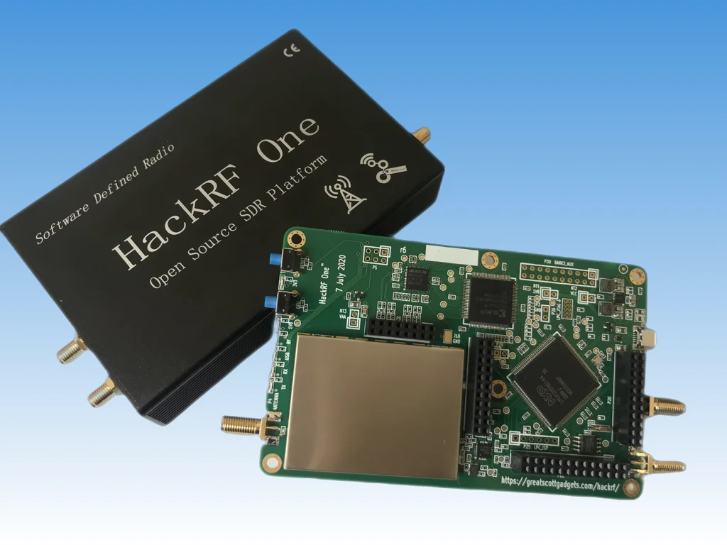 

Программная плата HackRF One(1 МГц-6 ГГц) с открытым исходным кодом