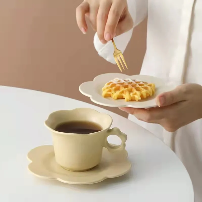 

Home Sunflower Creative Mug Water Cup Girls Coffee Cup Large Capacity Desktop Decoration Accessories Restaurant Accessories