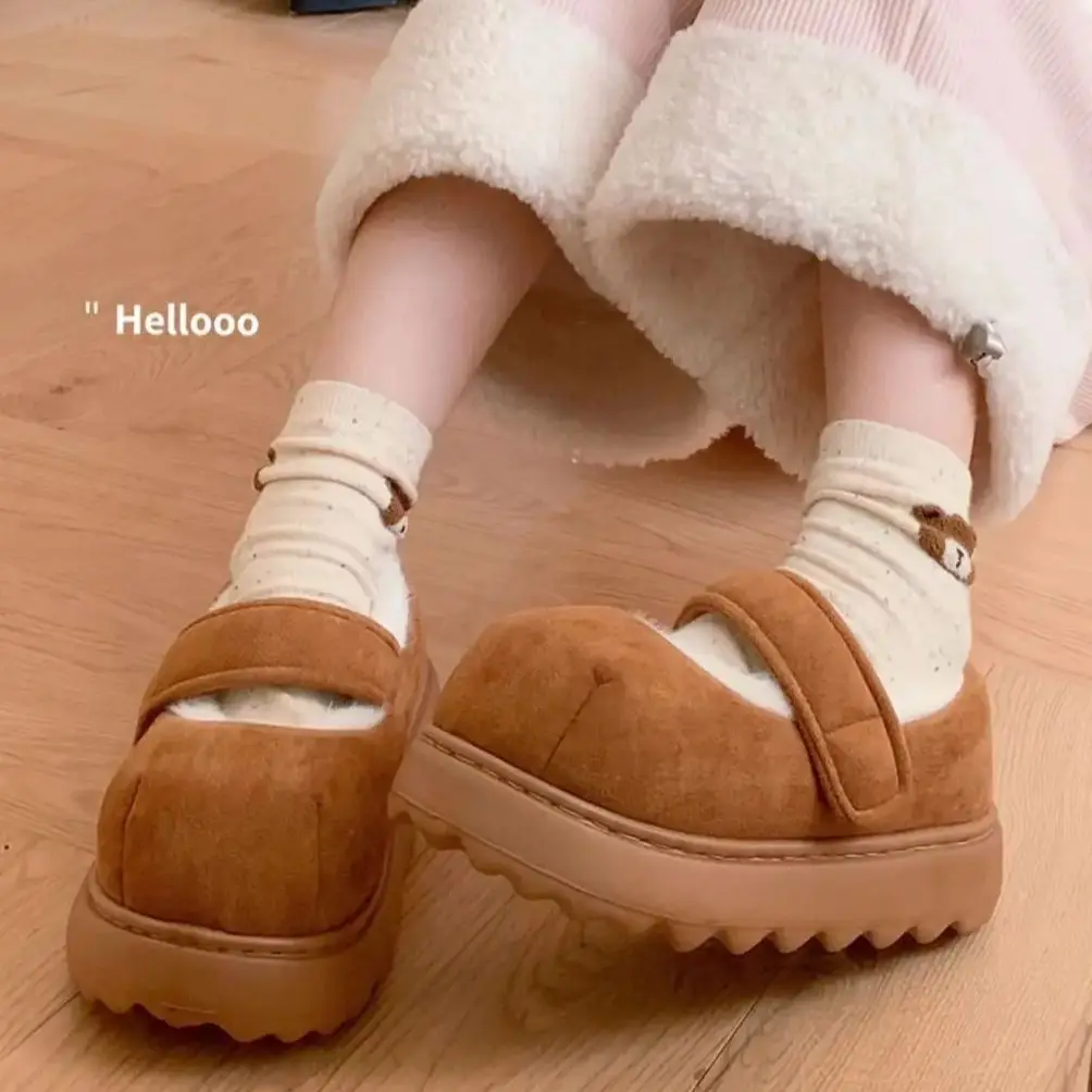 Женские туфли-бобы на толстой подошве