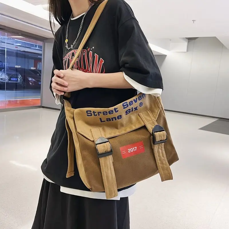 2023 New Versatile Literature And Art Men And Women Canvas Vintage Large Capacity Crossbody Bag Leisure Versatile Messenger Bag