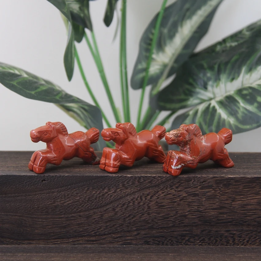 

2" Carving Galloping Horse Statue Natural Red Jasper Animal Figurine,Healing Crystal Stone Sculpture Home/Office/Room Deco Gifts