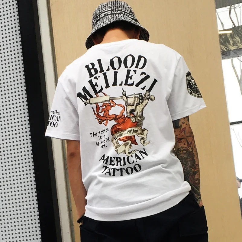 

Футболка мужская летняя с коротким рукавом и принтом в виде татуировки