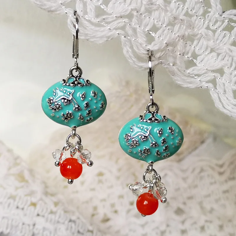 

Elegant Wind Chimes Drop Earrings For Women Vintage Jewelry Plum Embroidered Purse Dangle Tassel