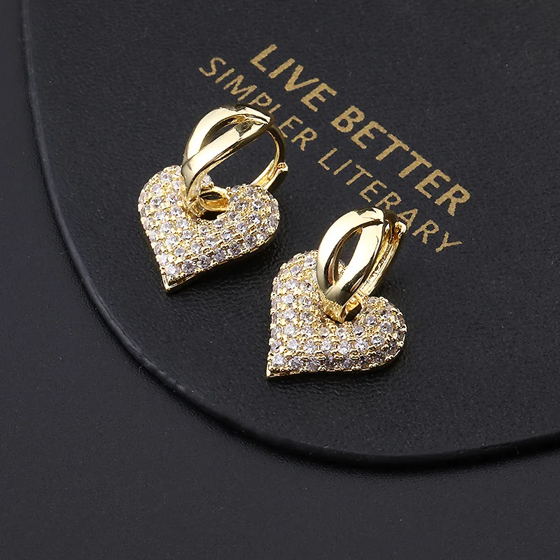 

Fashion Simple Atmosphere Copper Zircon Micro-inlaid Love Earrings Cold Wind Light Luxury Personality Niche Design Earrings
