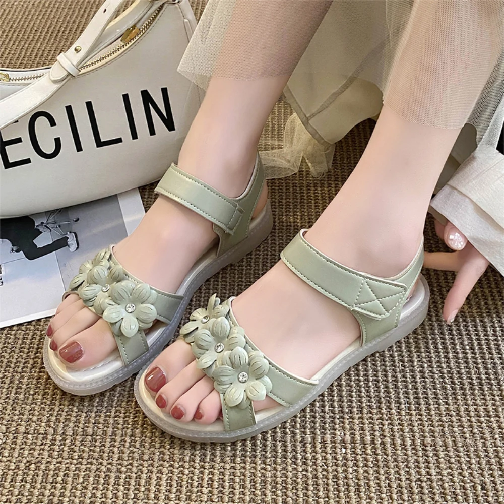 

Platform sandals women 2023 outside shoes wear foreign style everything with fashion beach senior sense of Roman flats