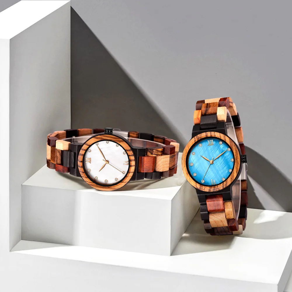 Часы женские деревянные кварцевые с японским механизмом от ведущего бренда |