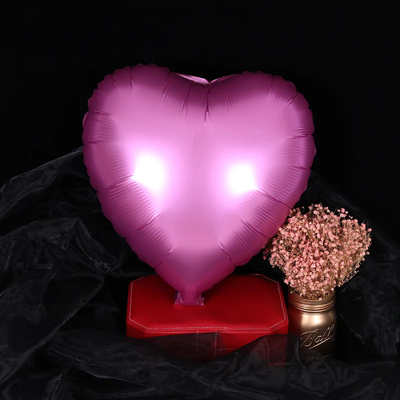 Фольгированные гелиевые шары в виде красного сердца 75 см