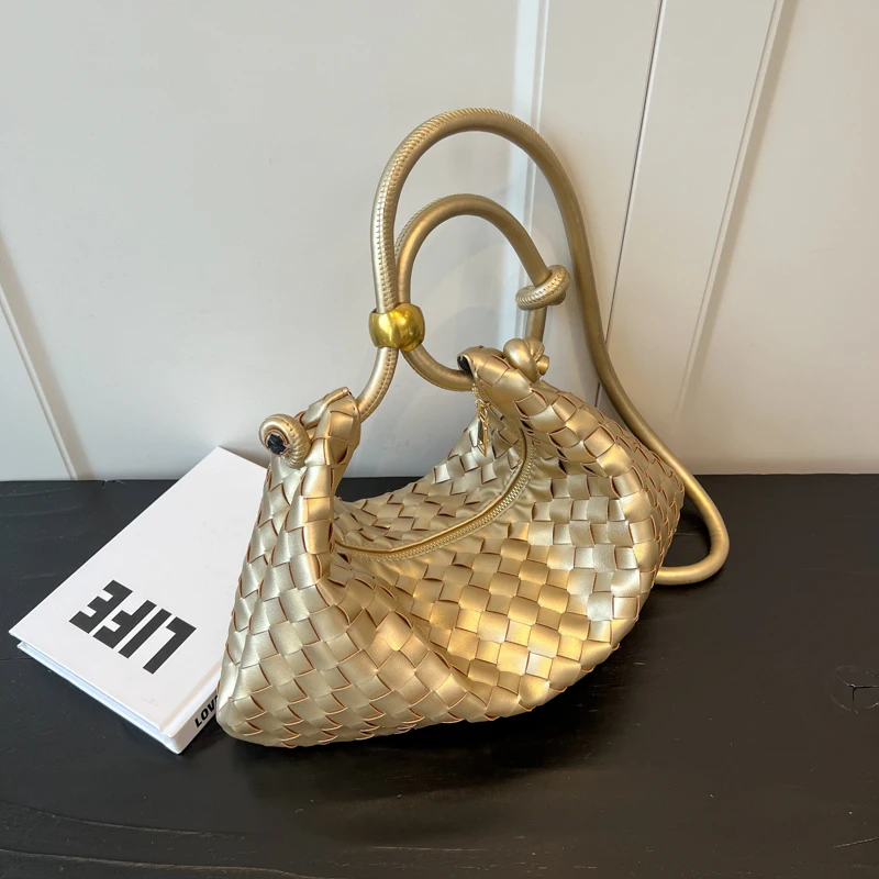 

Маленькие женские сумочки с золотым шариком, серебряные маленькие сумочки, роскошная Новинка 2022, плетеная мягкая кожаная роскошная дизайне...