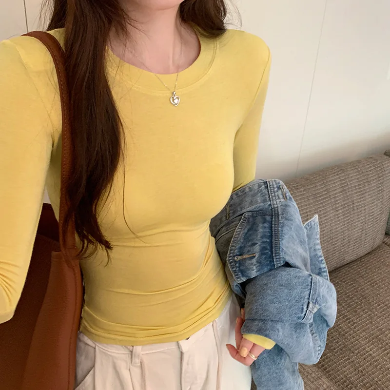 

Оптовая продажа, сексуальный тонкий топ с круглым вырезом, базовые футболки, новинка 2023, осенняя простая облегающая однотонная женская футболка в Корейском стиле с длинным рукавом