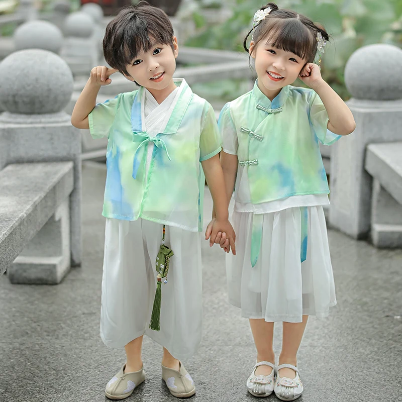 Рисунок 3 - _ Традиционный китайский костюм