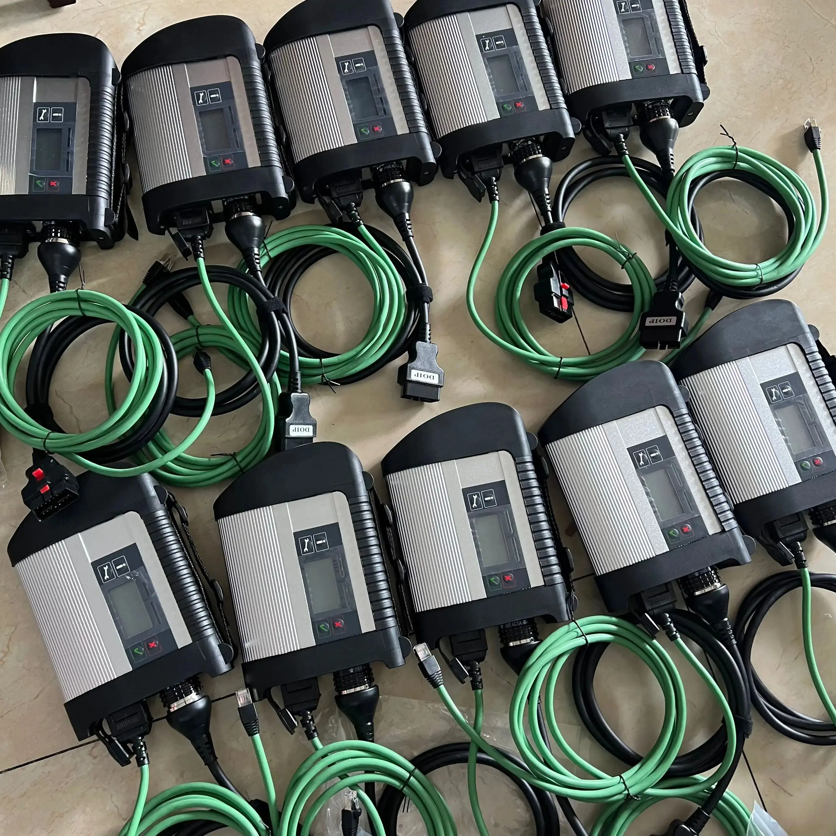 MB STAR C4 SD КОМПАКТНЫЙ WIFI РАЗЪЕМ 2023.09 ПРОГРАММЫЙ HHTWIN EPCWISXENTRY CF52 I5 8G 512 ГБ SSD ГОТОВ К РАБОТЫ (art.: 3920cfc72b52c) - 3920cfc72b52c