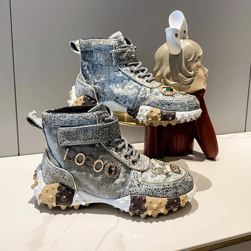 

Winter New Ladies Plush Thickened Warm Cold Proof Hip Hop Rhinestone Women Sneakers Luxury Designer Platform Shoes Personalized