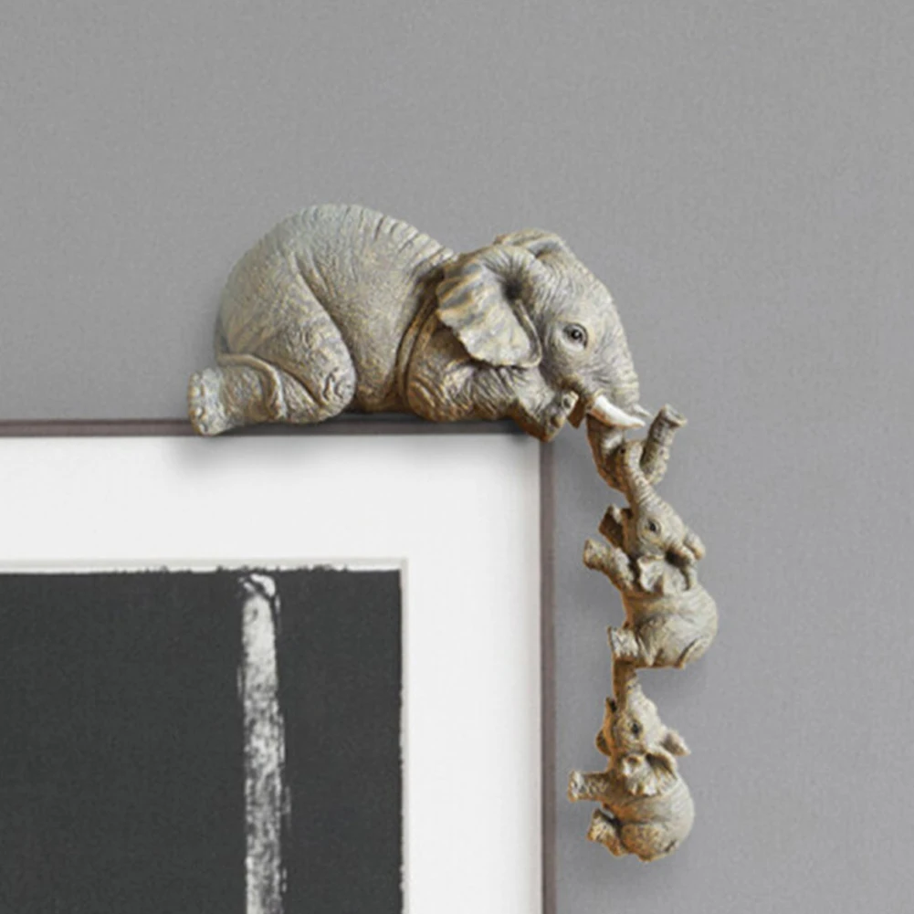 

3-piece Elephants Mother Hanging 2-babies Figurine Resin Craft Home Ornaments Elephant Three-piece Ornaments Home Decor Crafts