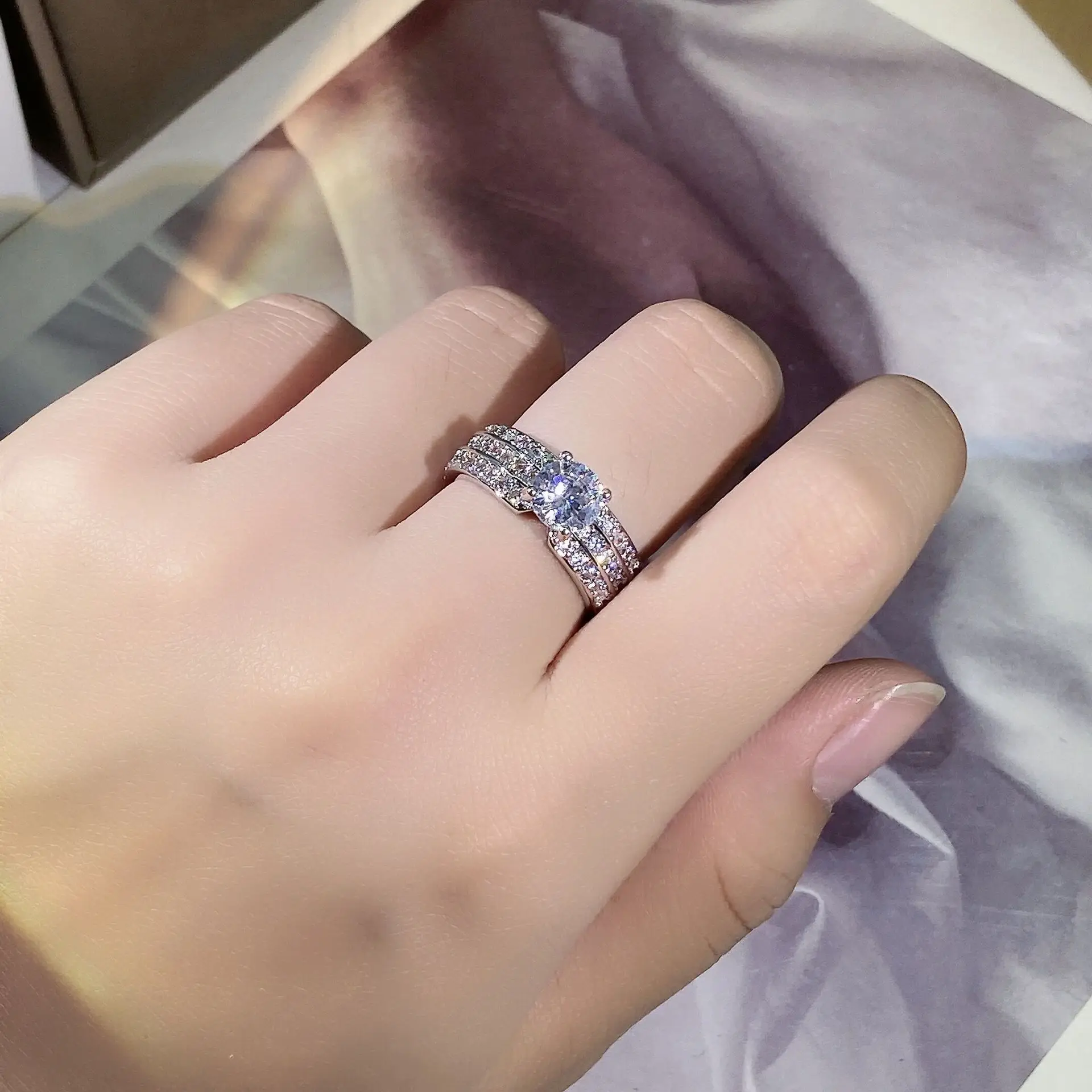 

100% 925 Sterling Silver VVS1 Diamond Ring Females Anillos De Origin Diamond Gemstone Jewelry Wedding Bands Ring Box