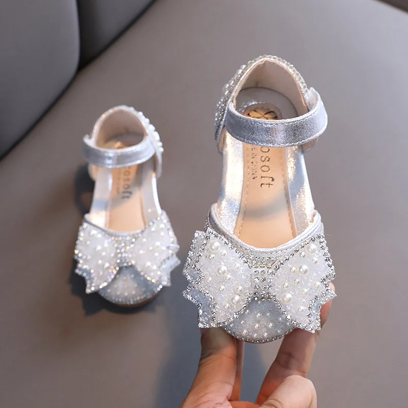 

Summer Girls Flat Princess Sandals Fashion Sequins Bow Rhinestone Baby Shoes Kids Shoes for Party Wedding Party Sandals E618