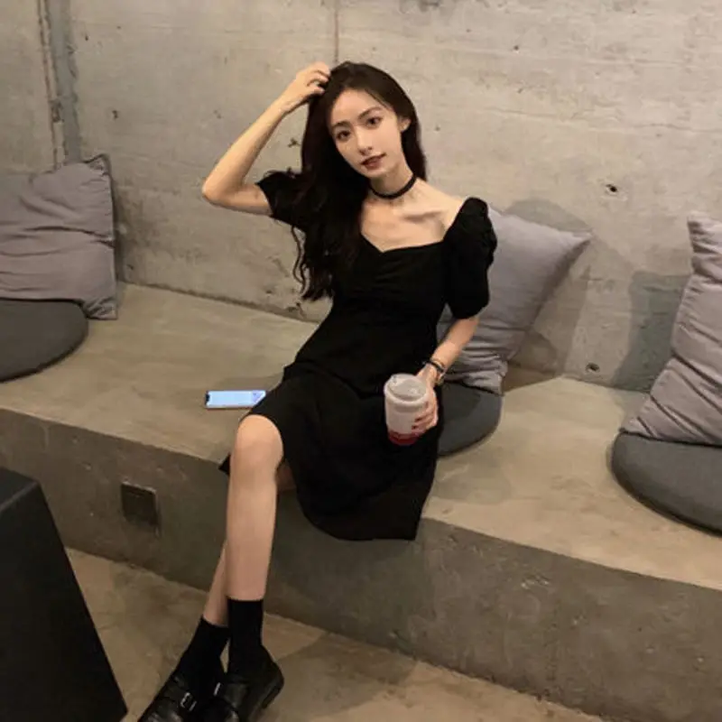 

Новинка 2022, Женская Весенняя французская маленькая черная юбка в стиле ретро, платье с дизайном первая любовь, чувство миниатюра, детское ле...