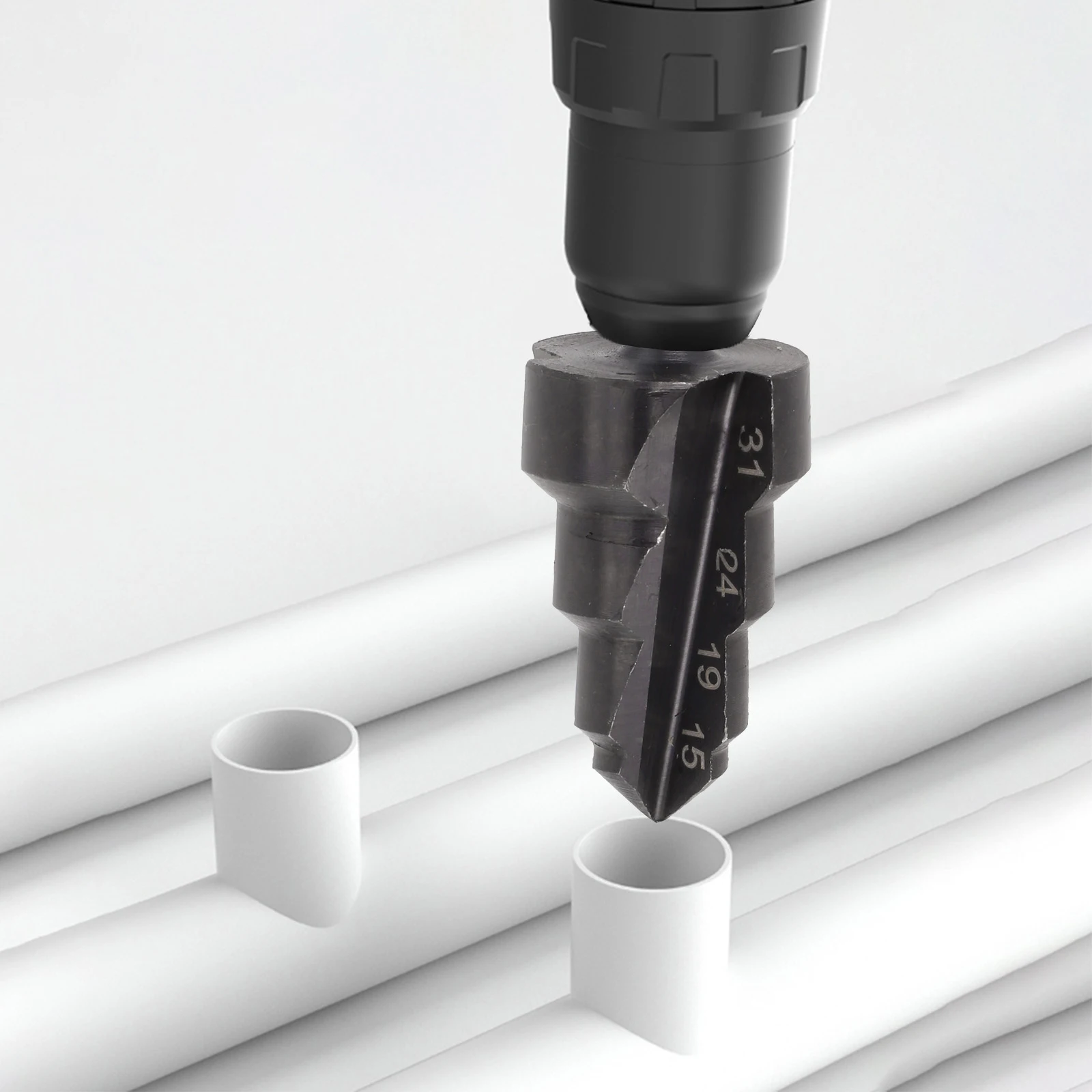 Нелегко скользящий сантехник. Используйте сверло с шестигранным хвостовиком.