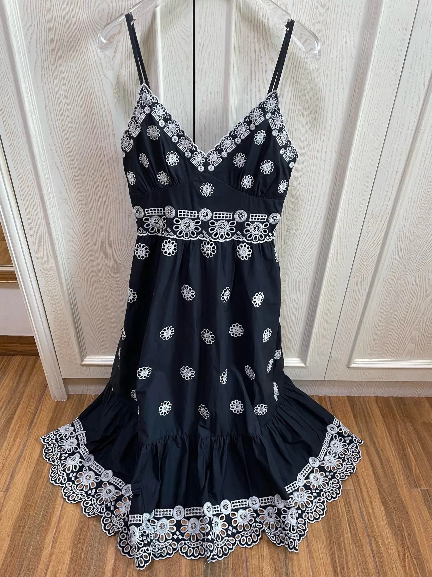 EVACANDIS женская новая высококачественная туника на тонких бретельках с вышивкой и