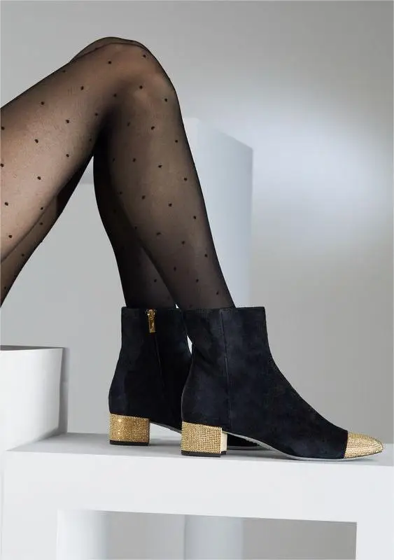 

Женские элегантные черные замшевые ботильоны, роскошные дизайнерские ботинки на низком каблуке с кристаллами и застежкой-молнией, новая зимняя обувь 2023