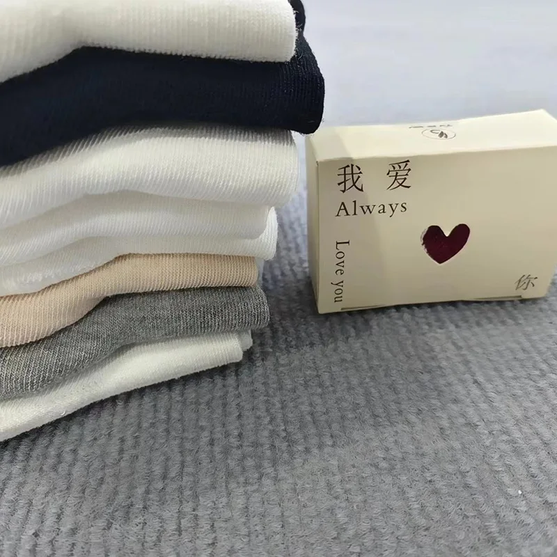 8 pairs Thin Mid-Calf Love Fashion Style Four Seasons Solid Color Casual Cotton Socks