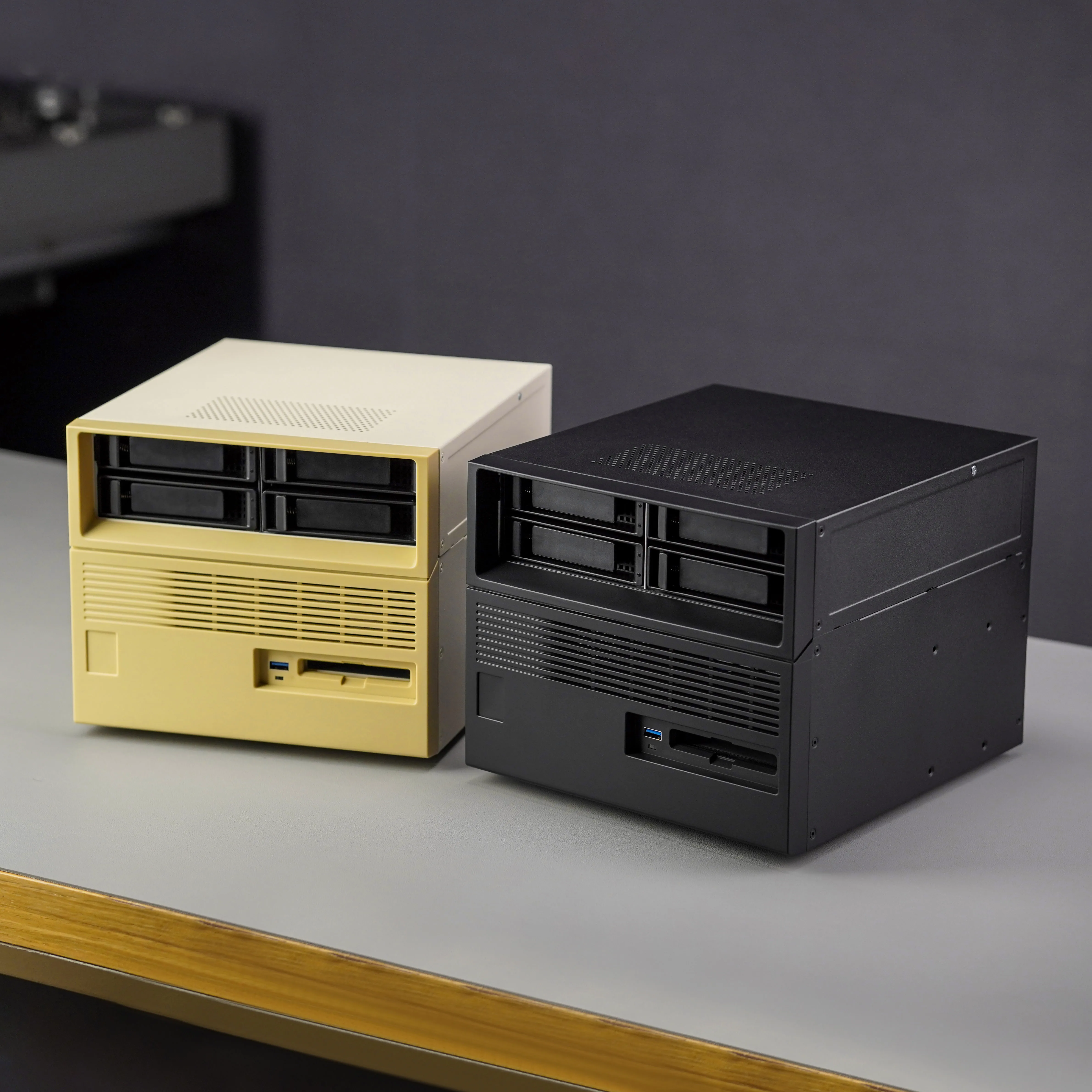Корпус Beverly Retro с 4 отсеками для горячей замены дисков для материнских плат Mini ITX UATX, поддержка 3,5-дюймовых HDD, FLEX SFX PSU, компактный корпус. (art.: 3920dcefc2b54) - 3920dcefc2b54
