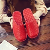 2022 top quality braided leather slippers woman runway autumn home slides flat heel womens leisure winter indoor fur slippers