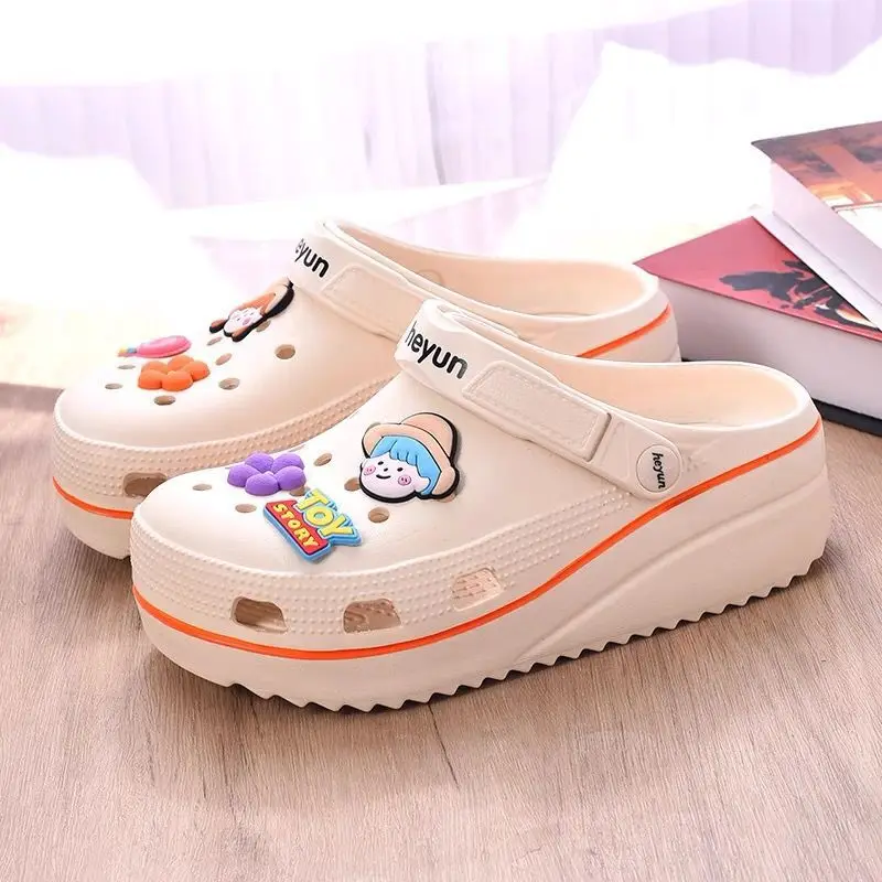 

Summer ins cute girl heart increase pine cake thick bottoming beach sandals tide outside wear water shoes