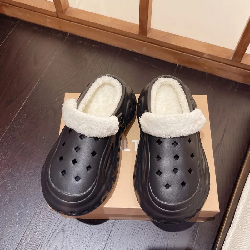 

PU Low Heel Modern Slippers 2023 Hot Sale Flat with Shoes Female Winter Outside Solid Short Plush Platform Women's Slippers