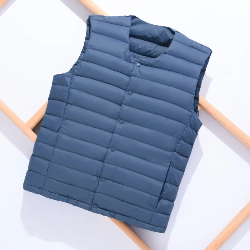 New Men Ultra Light Down Vest Portable V-neck Sleeveless Coat Plus Size 90 White Down Vest Men Winter Warm Liner Men's Down Vest